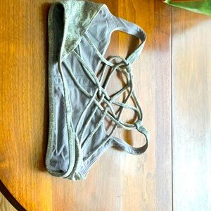 Lululemon bra size 4 used